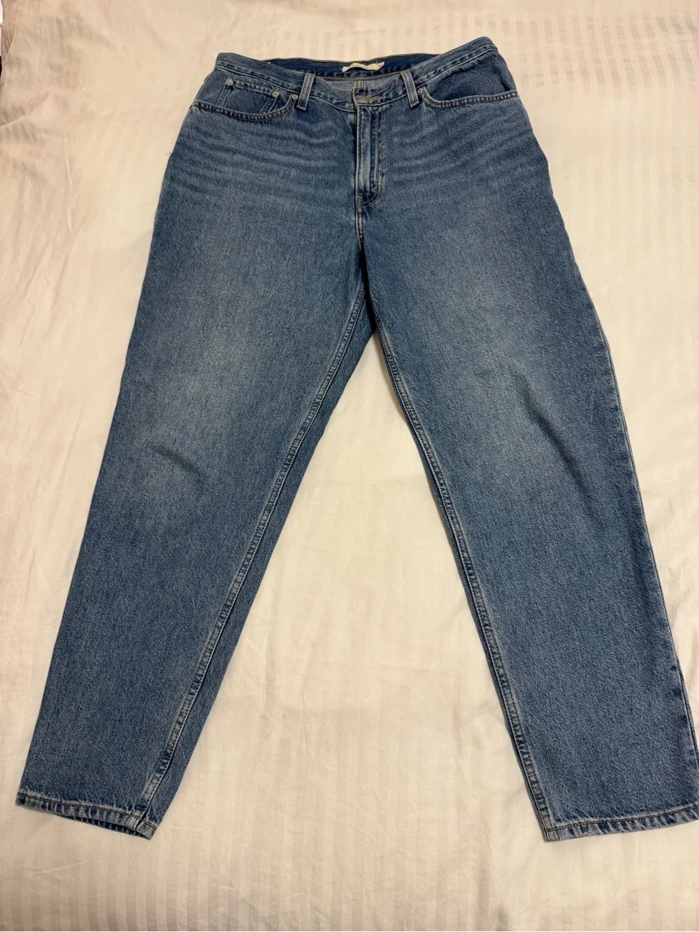 Levis high rise